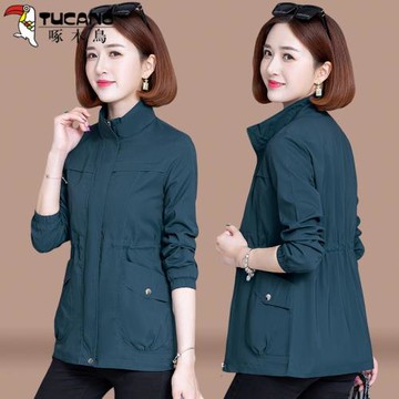 啄木鳥2025年新款中年媽媽春秋風衣女短款春裝40歲休閑小個子外套