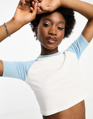 Daisy Street cropped raglan t-shirt in white and blue