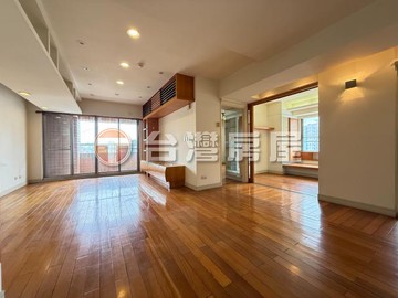 歐洲新象 朝南視野 格局方正 採光通風佳 三房平車｜台中市西屯區四川路