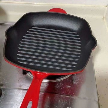 熱銷c886t27CM 鑄鐵琺瑯牛排鍋 平底不粘條紋煎鍋 電磁爐通用 台灣出貨