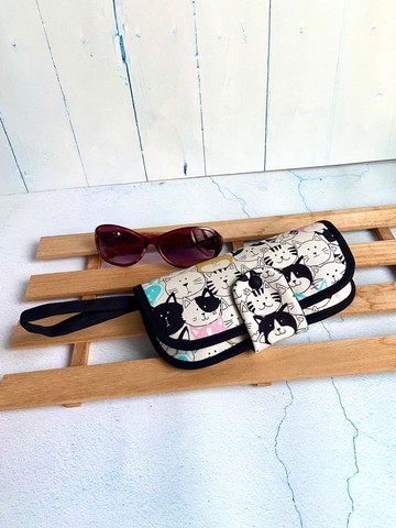 微笑貓咪可掛眼鏡盒 日本棉布 母親節 生日 交換禮物 2種尺寸