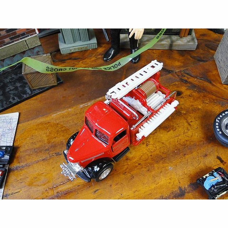 昔の消防車 ファイヤートラック ミニカー （レッド×シルバー