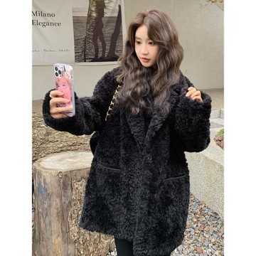 黑色羊羔毛西裝領毛毛外套女秋冬2024新款皮毛一體毛絨大衣棉服