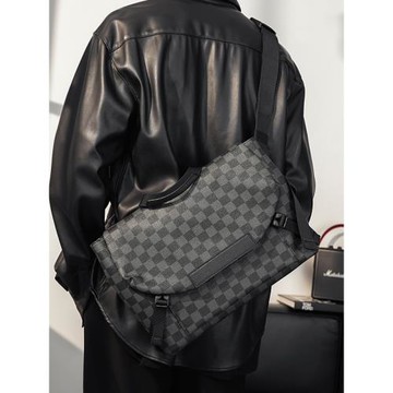2025新款格子機車包單肩包 韓版男包休閑時尚斜挎包潮流背包潮包