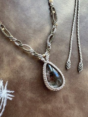 N1040 民族風 蠟線編織 花幽靈水晶  銅珠 項鍊 (可調長度)