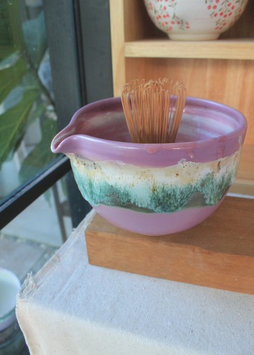 550 毫升抹茶碗紫色和粉紅色