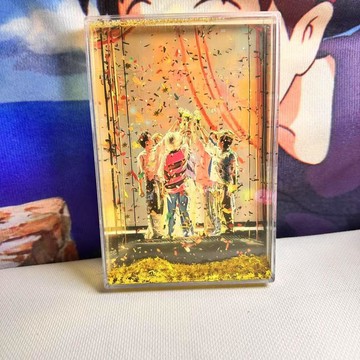 🔥熱門好物 臺灣出貨 新款時代少年團流沙相框海口演唱會動漫周邊創意立式桌面擺件高級