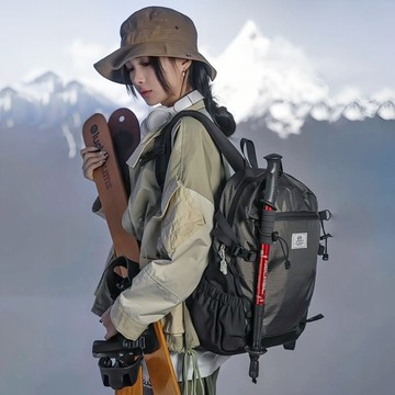 🔥現貨免運 戶外輕便登山包20L 徒步旅行休閒後背包 輕量背包 登山後背包 雙肩背包 外出背包 雙肩後背包旅行 運動背包