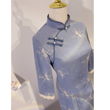 麂皮絨旗袍改良春款2022新款七分袖年輕款氣質復古民國花朵連衣裙