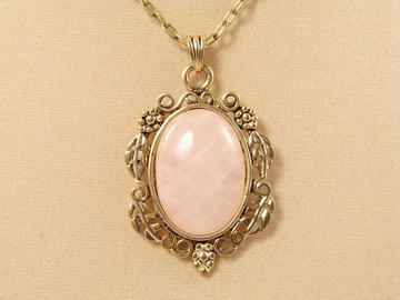 玫瑰石英項鍊 柔粉色寶石 橢圓形寶石墜飾項鍊 飾品