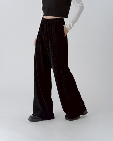 光澤感壓褶直筒天鵝絨長褲-黑 S/M