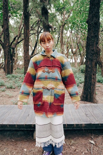 特價 Vintage 民族風圖騰毛料牛角釦造型大衣外套 中性款式