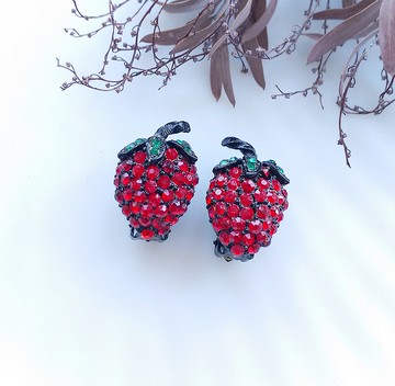【西洋古董飾品 】WEISS 可愛 紅草莓 夾式耳環
