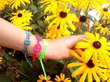 Missiu 法國蕾絲刺繡幸運手環-幸運草