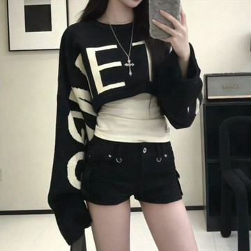 現款免運 女套裝 兩件式套 上下套裝 韓系復古慵懶風毛衣字母印花短款針織罩衫女秋季蝙蝠兩件套上衣N休閒套裝