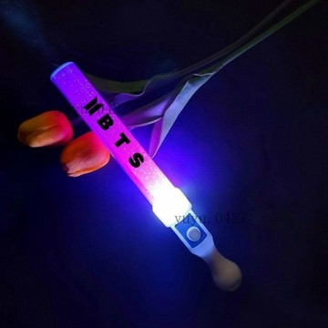 新款 BTS 防彈少年團 定製熒光棒 閃光棒 演唱會粉絲應援棒 手燈 手持道具 LOGO紫色 魔改棒 BT21 愛心星星