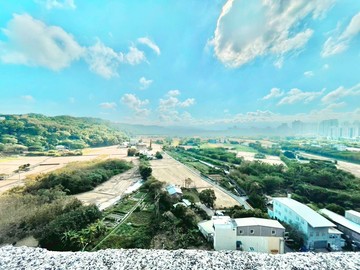 無限棟距，視野遼闊，不是別墅，卻過著別墅般的生活。｜新竹縣竹北市嘉興三街