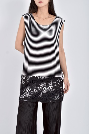 (M) 條紋無袖黑色短袖上衣