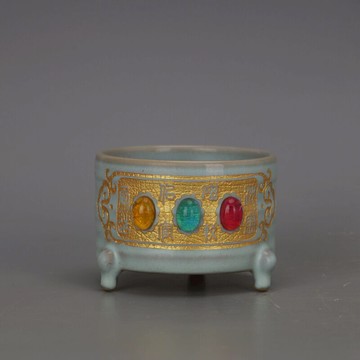 宋 汝窯天青釉暗刻描金寶石三足玄紋香爐 熏爐 仿古舊貨瓷器收藏