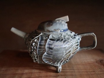 雲鱗三足柴燒壺_p1