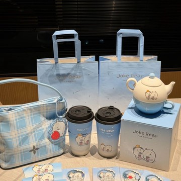 ✨小象優選✨【正品代購】茉莉奶白x自嘲熊聯名周邊 自嘲熊手提袋 自嘲熊帆布袋 自嘲熊冰箱貼 自嘲熊茶壺套裝