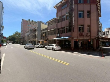 礁溪德陽路7.5米大面寬黃金邊間店面｜宜蘭縣礁溪鄉德陽路