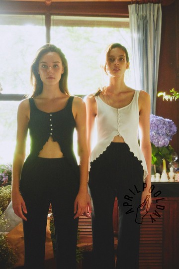 Aprilpoolday / YARRA TOP