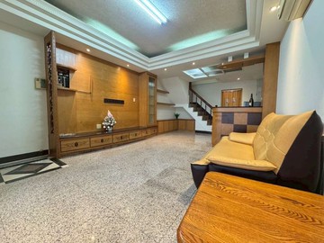 ☘︎黃瀅庭☘仁雄、八卦寮雙商圈 四房雙套房美車墅｜高雄市仁武區赤西三街