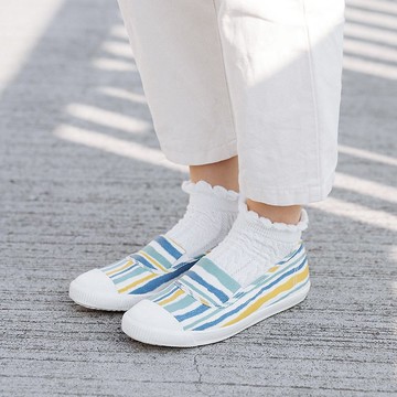 穿上她心情就好【菓菓日】冰淇淋 花布鞋 條紋 母親 走春懶人鞋