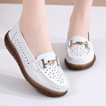 孕婦豆豆鞋2024春夏新款真皮透氣牛筋底不累腳軟底輕便媽媽洞洞鞋