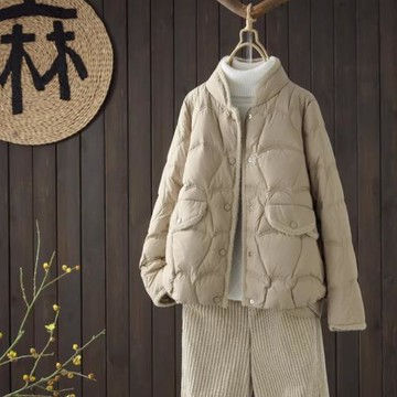 卡其色輕薄90白鴨絨羽絨服女冬季2025年新款立領毛邊保暖短款外套