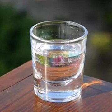 [協貿國際]   加厚洋酒杯烈酒杯厚底威士忌杯啤酒  5入