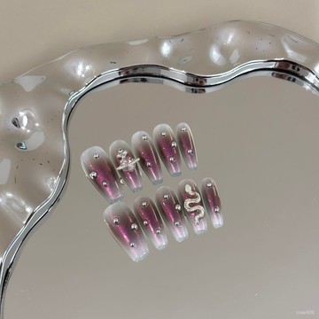 💯鐵粉認證💅迴頭客都在買純手工穿戴甲片高級感秋冬季幻紫色美甲顯白色小蛇氣質輕奢假指甲美甲師泊凡 TBMW