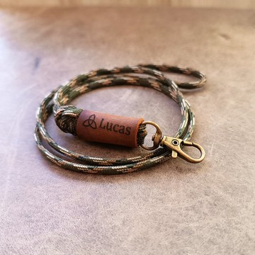 訂製手工真皮傘繩掛繩，可掛身分證/鑰匙/手機