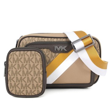 MICHAEL KORS Rivington 防刮滿版Logo織紋寬帶二合一相機斜背包(卡其黃)