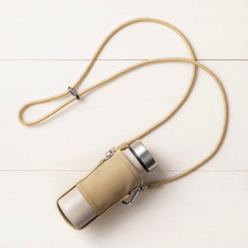 【孔雀Peacock】400ML 不鏽鋼保溫杯 可調杯袋登山扣環-米+米杯袋