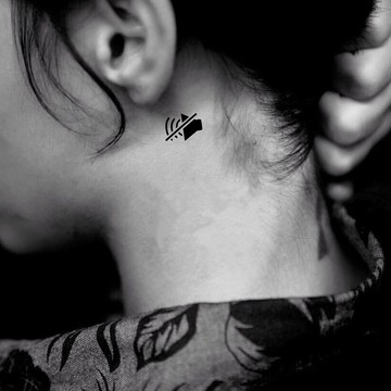 OhMyTat 耳聾人士符號標記 Deaf 刺青圖案紋身貼紙 (4 張)