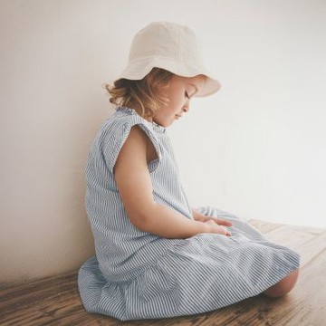 Brands4kids 藍灰條紋無袖洋裝_HUTTEliHut系列