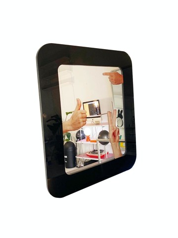 Finger Acrylic Mirror