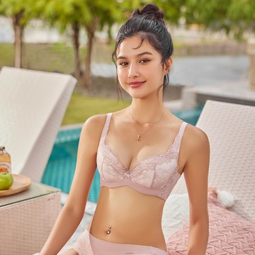 【曼黛瑪璉】雙弧內衣B-G罩杯(迷濛粉)