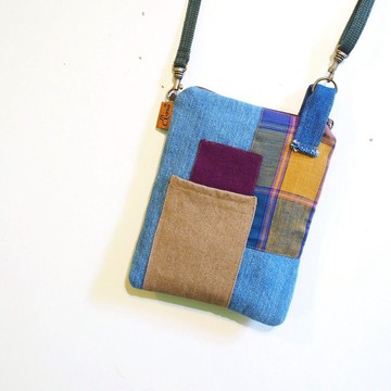 E*group 方塊拼布小物包  淺藍單寧色系  手機包 護照包