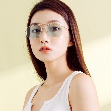 太浩湖的翡翠俯瞰│翡翠綠雙樑設計飛官款墨鏡│UV400太陽眼鏡