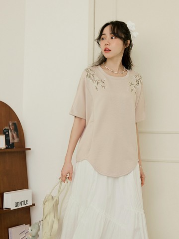 輕柔空氣棉花朵刺繡寬鬆長版上衣