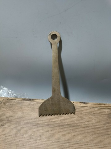 日本回流銅器昭和時期日本茶道火缽用灰鏟，高度約18cm。寬度