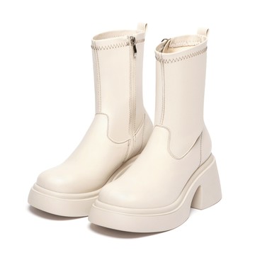 D+AF 冬日美學．輕量加厚底撞色車線瘦瘦靴