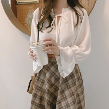韓版鬼馬系少女喇叭袖白色雪紡衫女裝秋季長袖內搭襯衫很仙的上衣