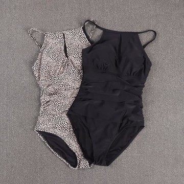 小可折扣  新款女士連體泳衣絕美時尚褶皺遮肚顯瘦三角溫泉游泳衣