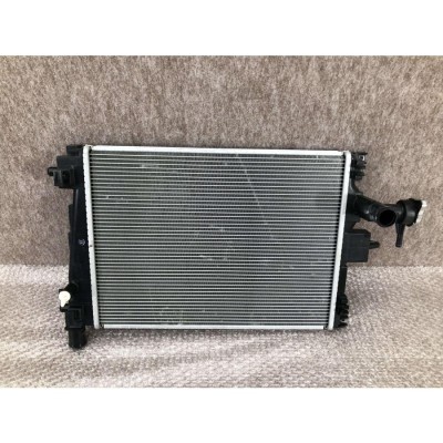 優良品】 メルセデスベンツ ラジエーター 190E 2.3 W201 ラジエター