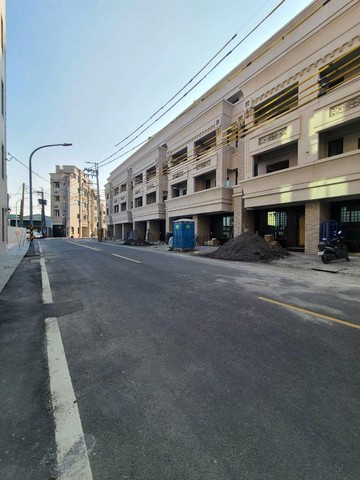 大社|皇家旺博市NO.8|臨路大面寬7米|車墅透天｜高雄市大社區民生路