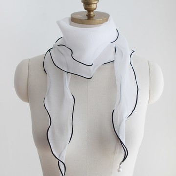 Vavisoo Sharune 高級珍珠天絲絲巾  白色  132 x 26cm